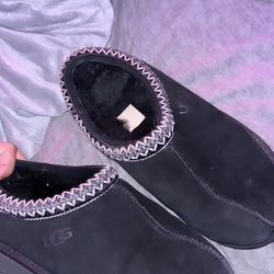 Women’s Size 9 Uggs