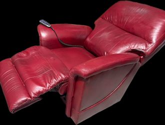 La-Z-Boy Recliner with remote