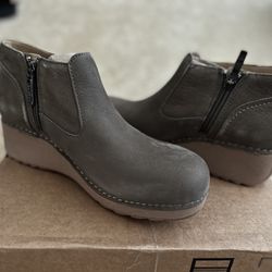 DANSKO USED COMFORTABLE