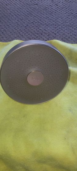 Jolie shower head