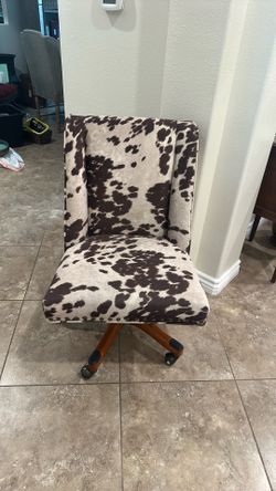 Cowhide Print Executive Office Chair | Swivel | Height Adjustable | Nailhead Trim