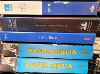 Santa Biblias $5 each