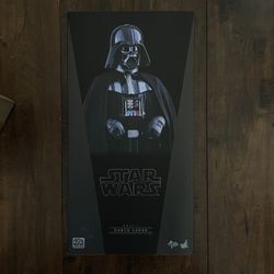Hot Toys Darth Vader
