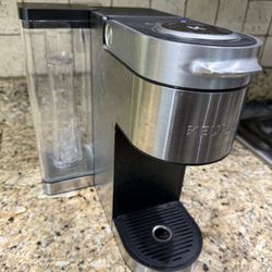 Keurig Supreme Plus Hot Brewer Coffee Maker Model K920 in great shape! 