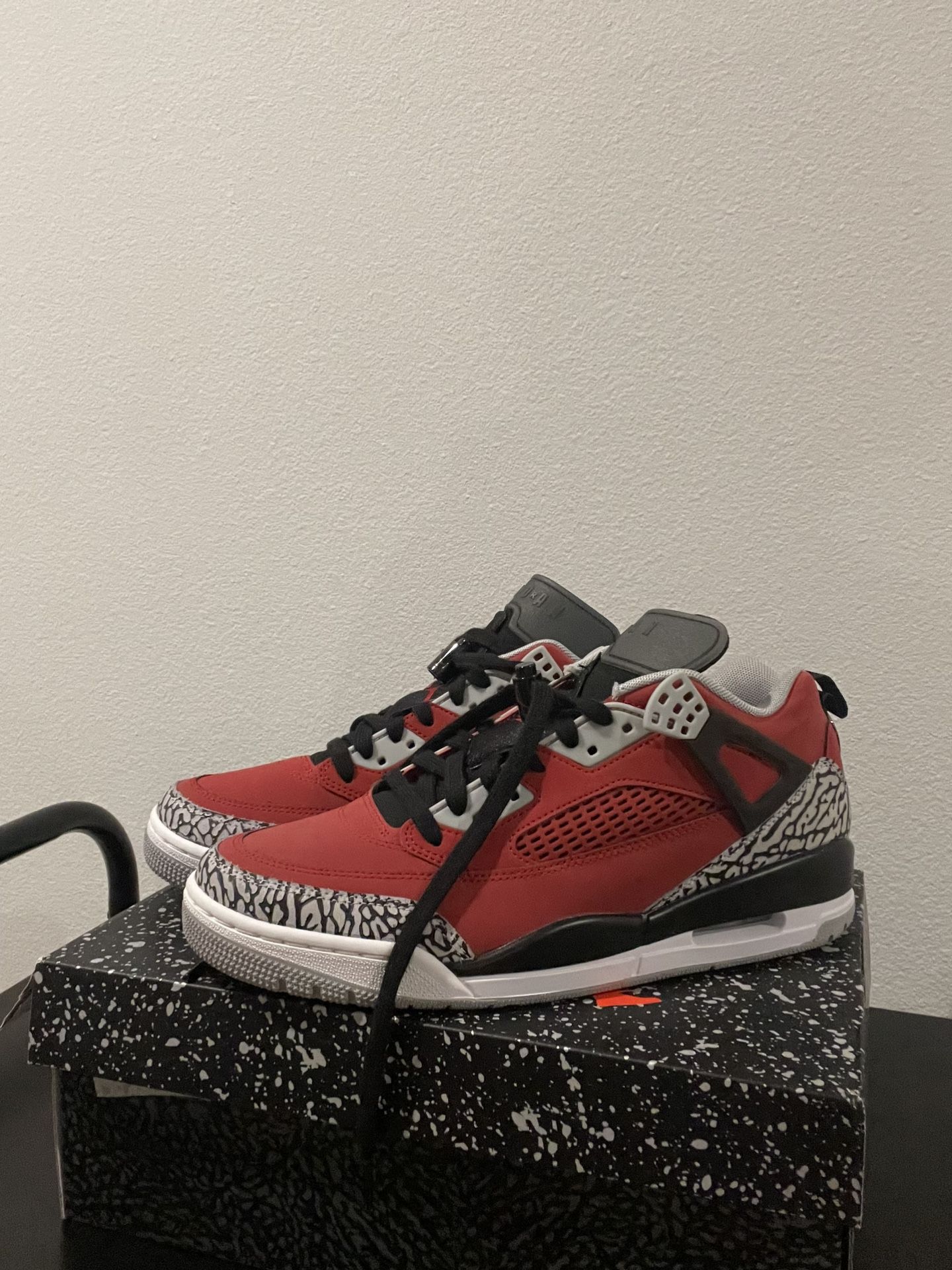 Jordan Spizike Low Gym Red/Black-Wolf Grey — Size 8.5 — Brand New w/ Box