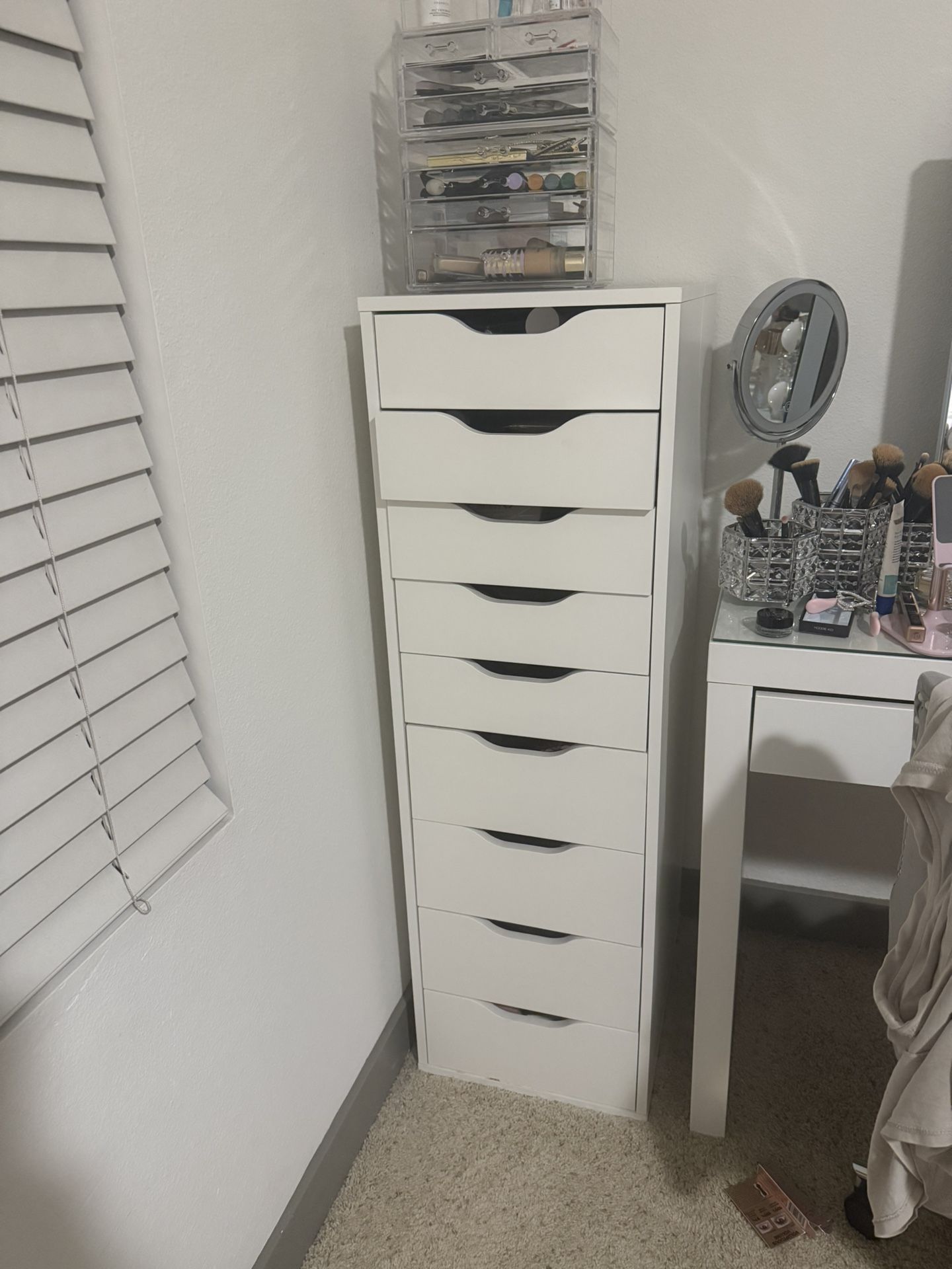 White Dresser 9 Drawers