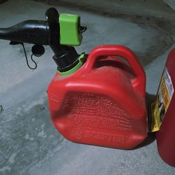 Scepter 5 Gallon Gas Can with Flo n’ Go Fuel Siphon Pump