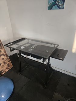 Art desk