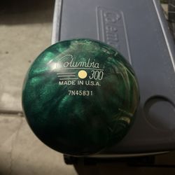 Brand New Columbia 300 Bowling Ball 12lbs