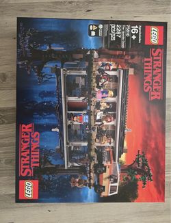 LEGO Stranger Things The Upside Down 75810