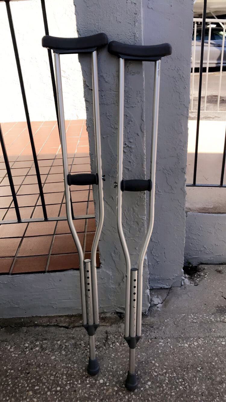 Height Adjustable Crutches