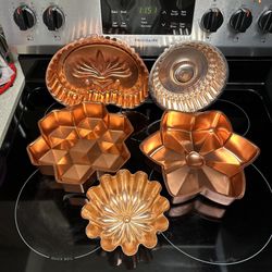 NICE!! Vintage Lot of 5 Copper Tone Jello Cake Pan Molds Hanging