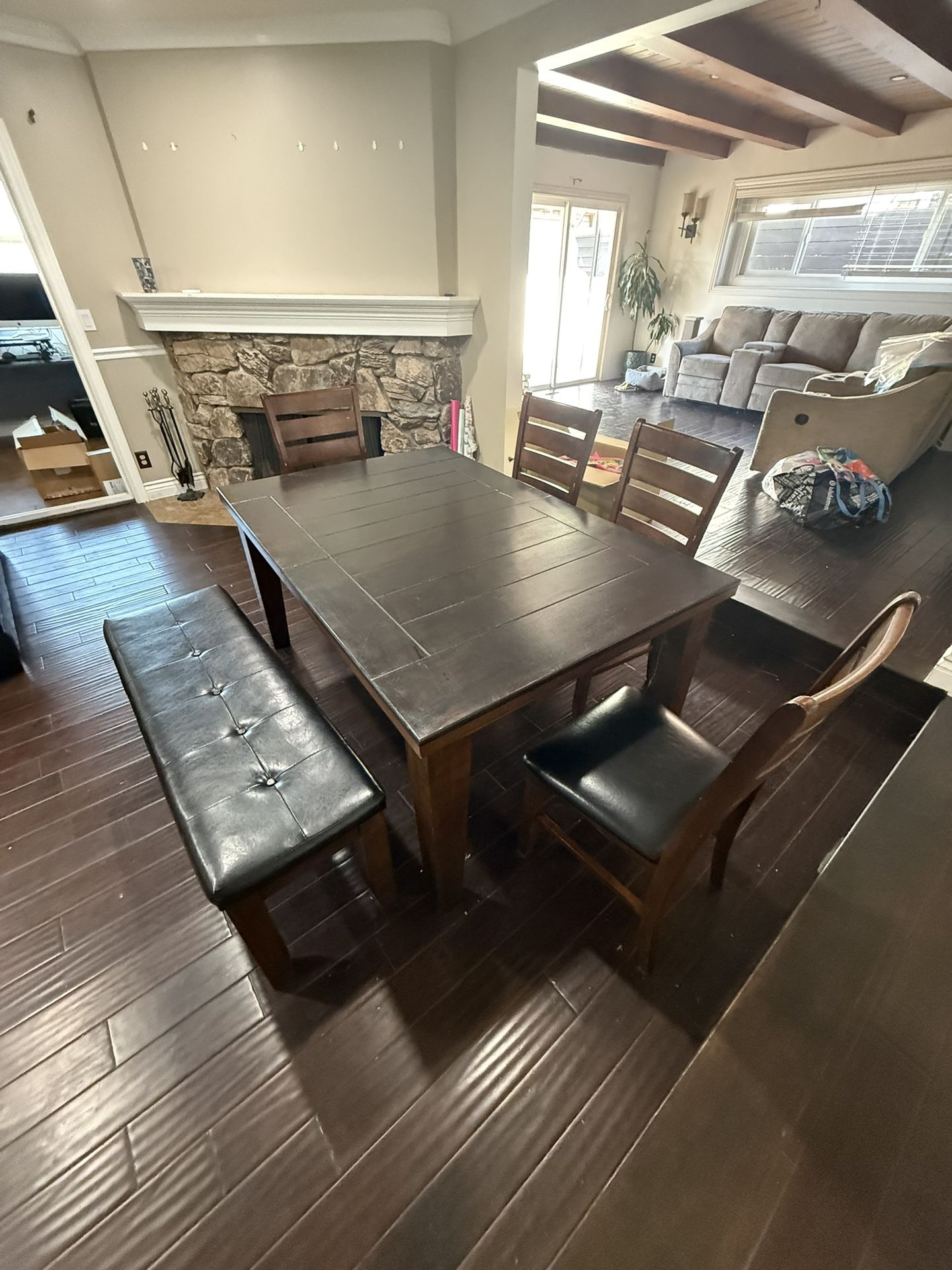 Dining Room Table Seats 6