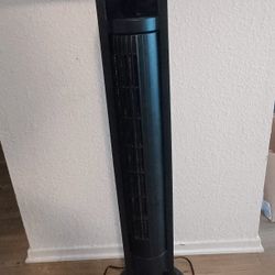 Omnibreeze Premium Tower fan Like new