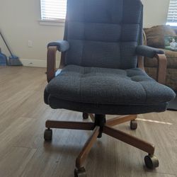 Adjustable Office Chair 