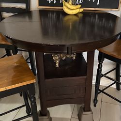 Leaf Dining Table With Chairs