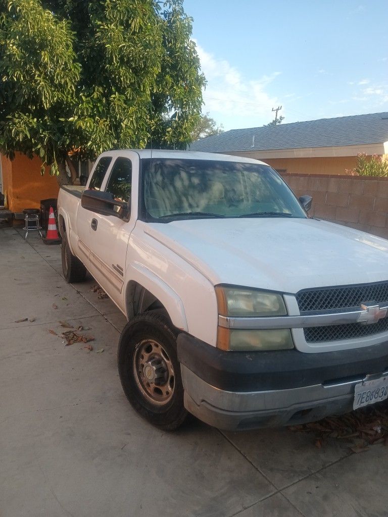 2003 Duramax 6.6 Diesel $ 4500
