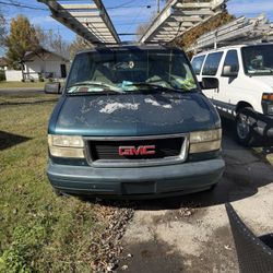 2000 GMC Safari Cargo Van