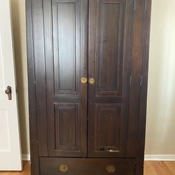 Armoire Wardrobe/ Storage Cabinet