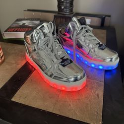 New Skechers Light-Up Sneakers (New!!!)