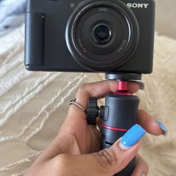 Sony Zv-1f Vlogging Camera 