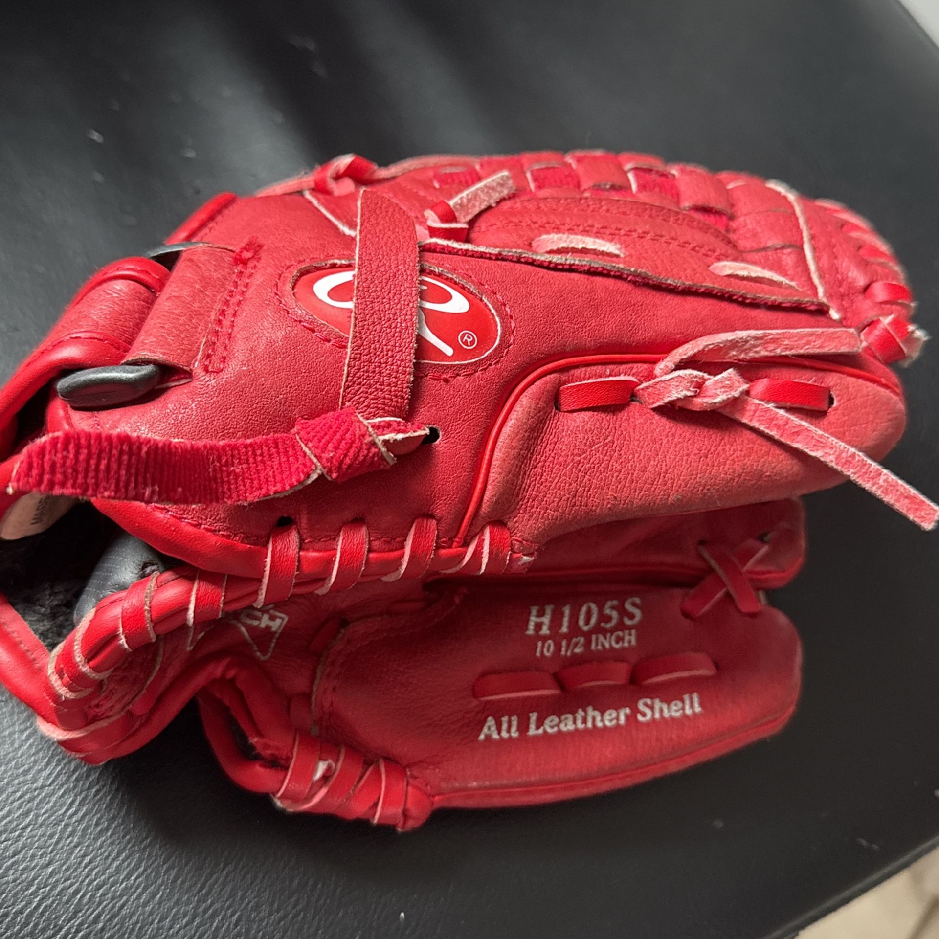 Rawling Highlight Red Glove 10 1/2 Inch