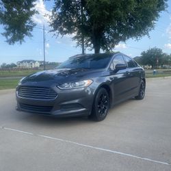 2016 Ford Fusión SE automatic