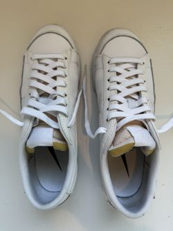 Nike Women’s Court Shoes Size 9, Worn Once