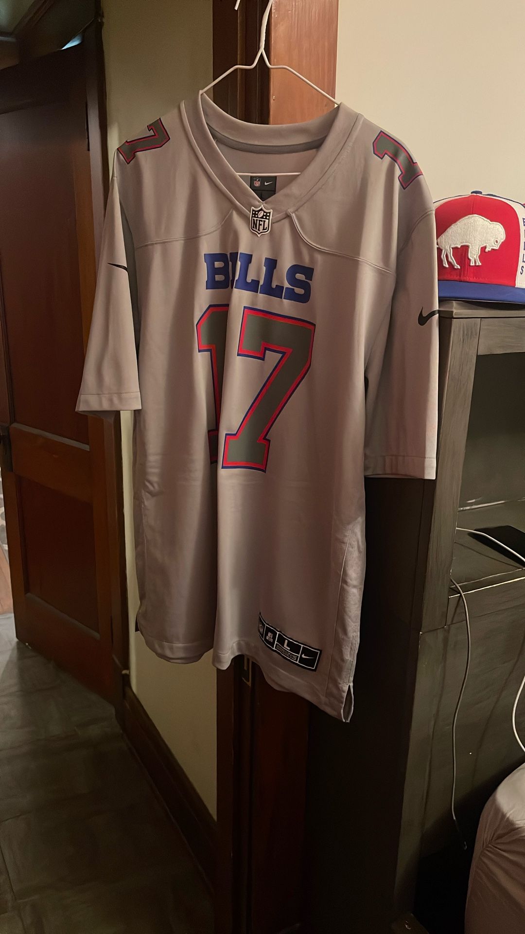 Brand New Size Large Nike Josh Allen