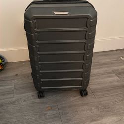 Samsonite Omni Hard shell Luggage 