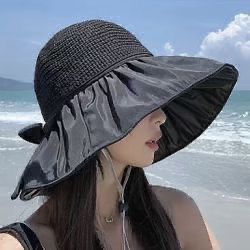 Women’s Elegant Summer Hat/pool Hat, $5
