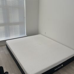 Nectar California King Mattress – Premium Model – Excellent Condition