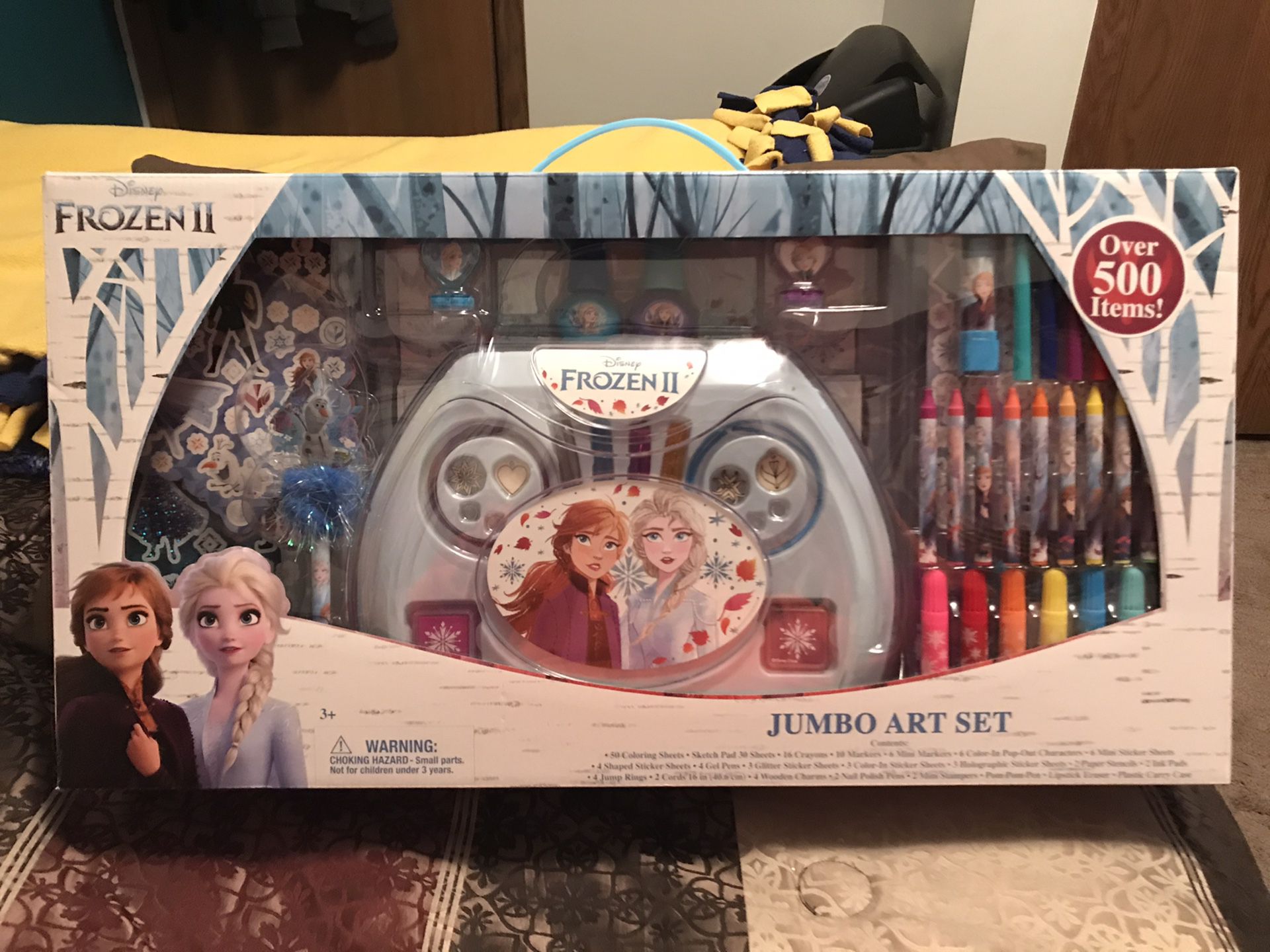 Disney’s Frozen II Jumbo Art Set Over 500 Pieces