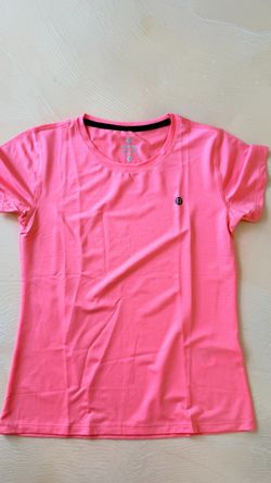 Lululemon coral/ pink sport top