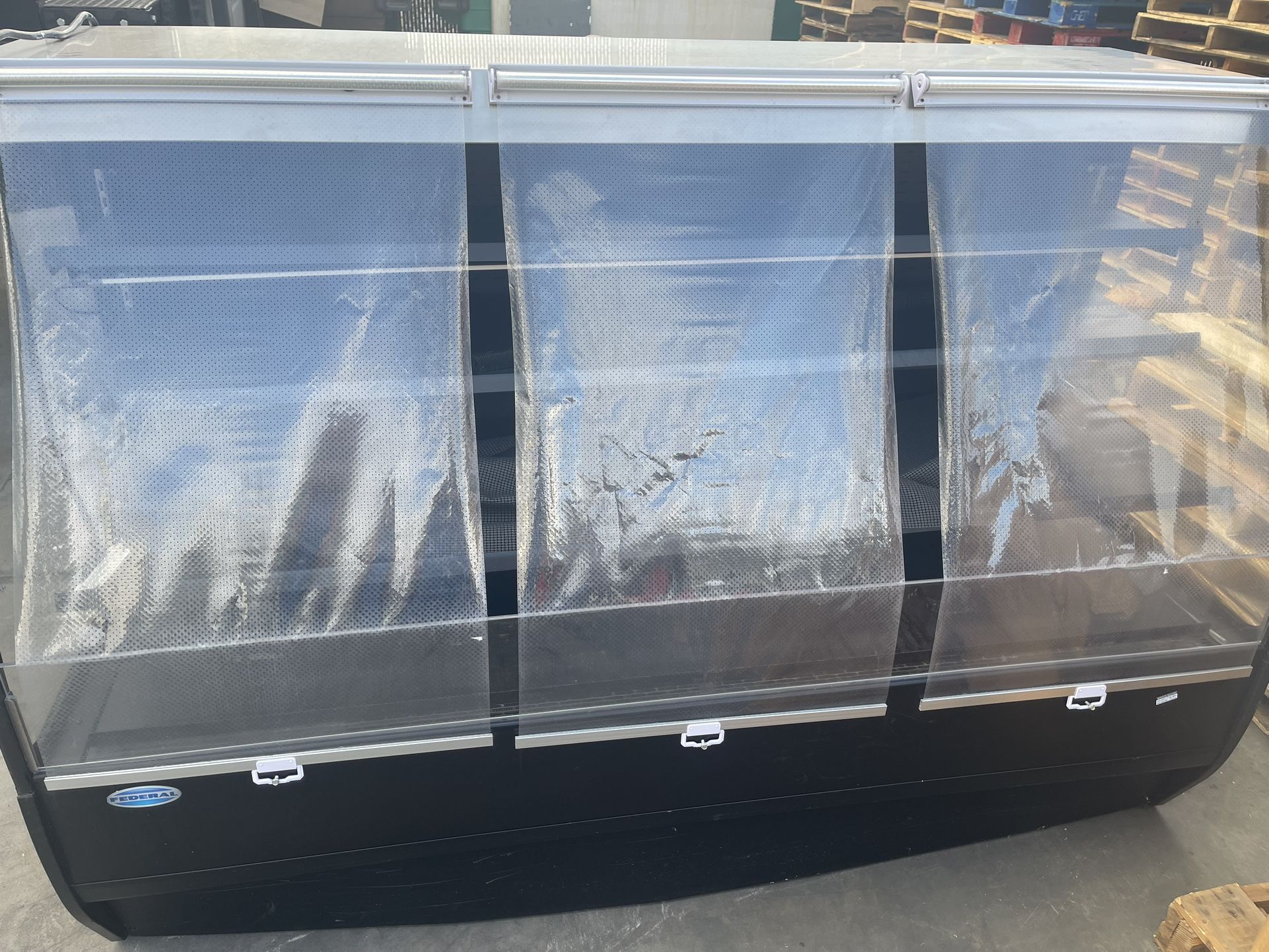 Freedom Open Air Grab And Go Refrigerator