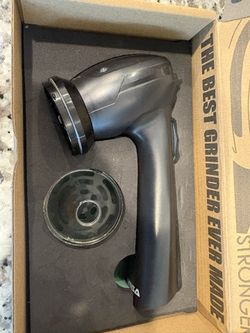 MAMBA Electric Grinder ā Automatic Herb/Spice Grinder & Cone Filler (Like New)