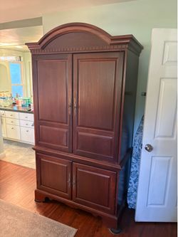 Entertainment / TV Cabinet