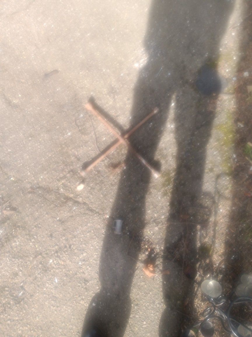Four Way Lug Wrench. 6 Wrenchs