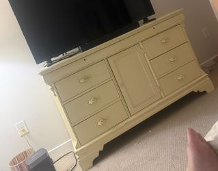 Cream Dresser with Cabinet and Drawers