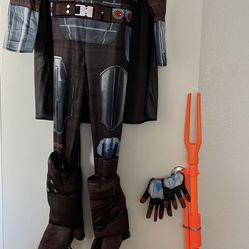Kids Mandalorian costume + Nerf Amban Phase-Pulse Blaster