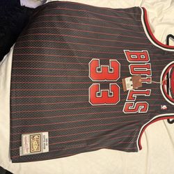 Scottie Pippen Chicago Bulls Mitchell & Ness Hardwood Classics Swingman Jersey - Black