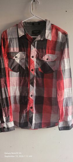 Men's Long Sleeve Shirt Size Medium