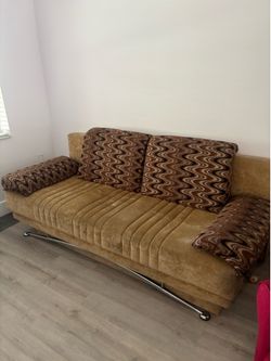 Sofá cama and Chair