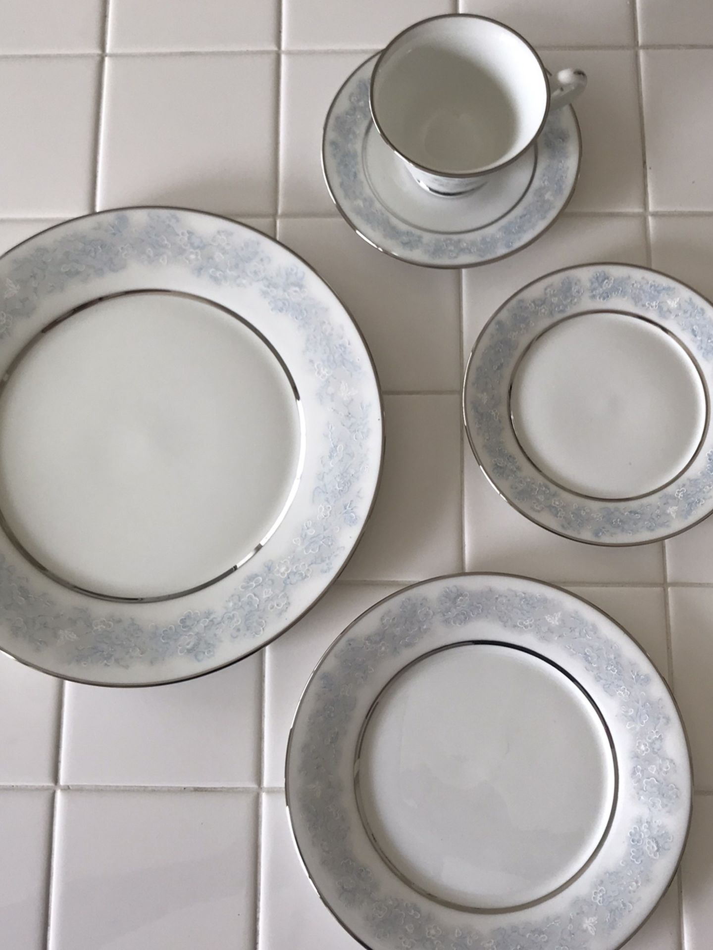 Oxford Bone China Set