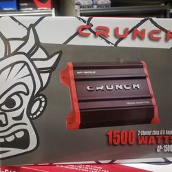 1500 WATT CRUNCH BASS AMPLIFIER