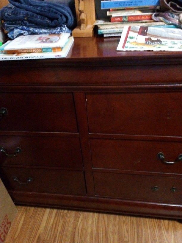 6 Drawer Dresser