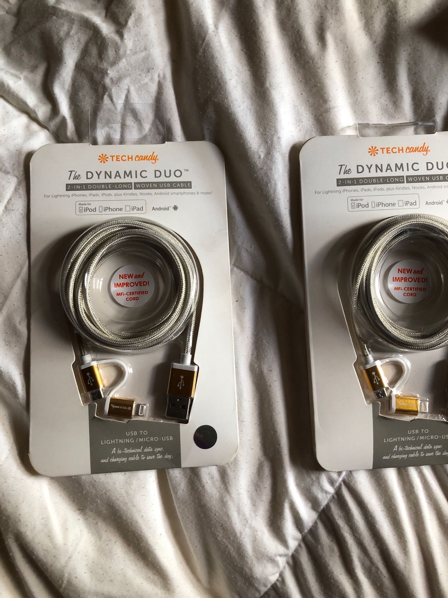 Tech Candy. 2-in1 double-long woven USB cable