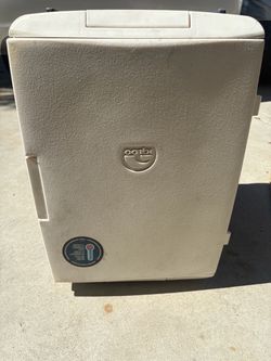 Small igloo refrigerator