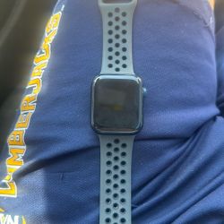 Apple Watch 44mm Series 6