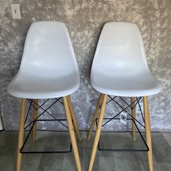 Set of 2 Counter Height Chairs Bar Stools